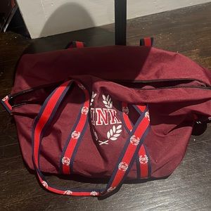 Pink duffle bag 🩷